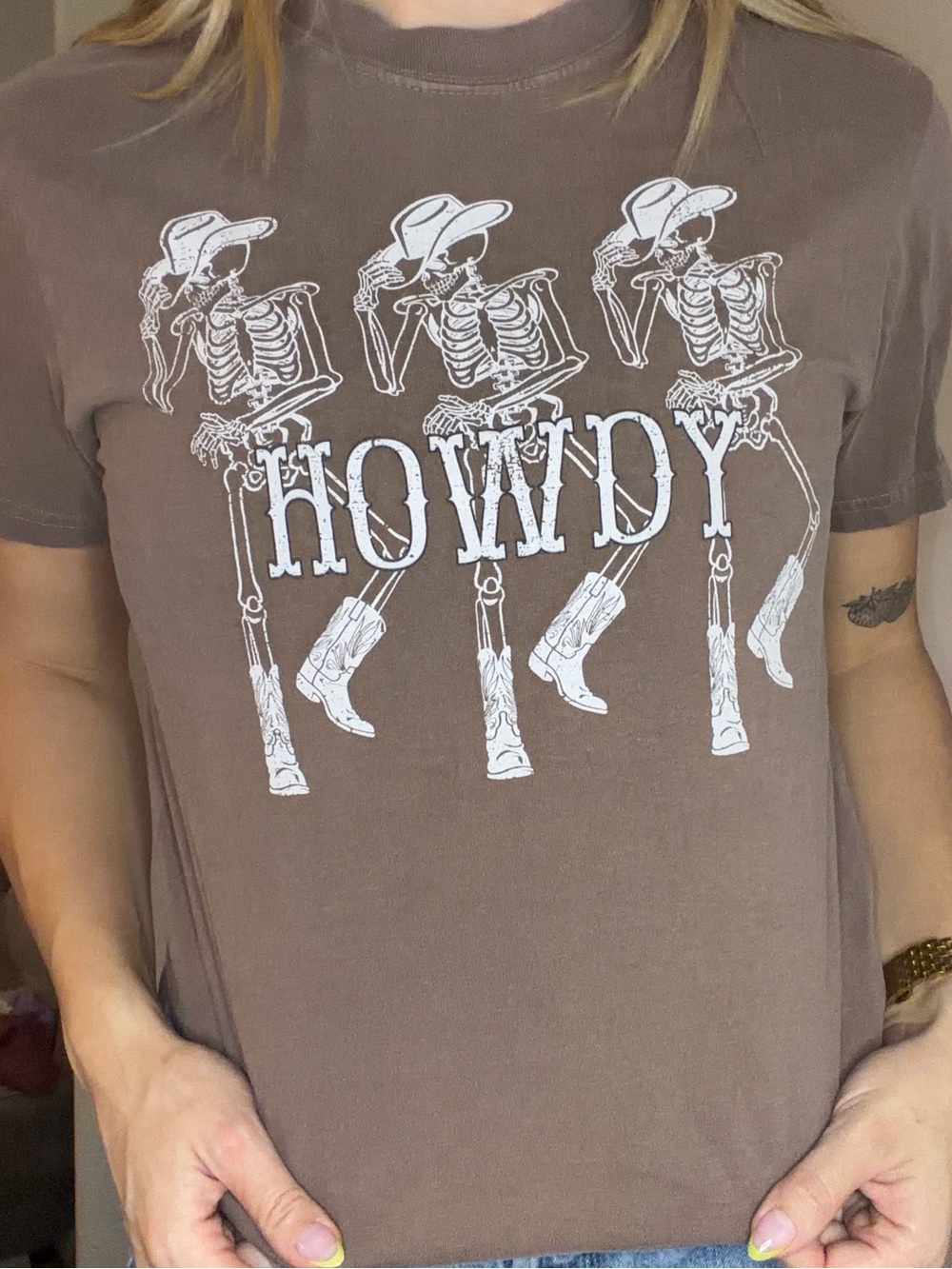 🤠LOWEST PRICE🤠Comfort Colors Brown 'Howdy' Skeleton Graphic Tee